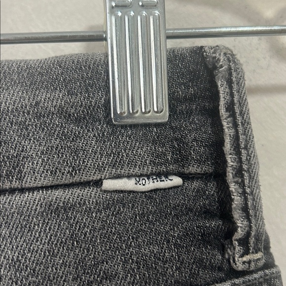 Mother High Waist Looker Ankle Chew Jean in Scene Of The Crime Washed Grey sz 25 - Picture 7 of 12